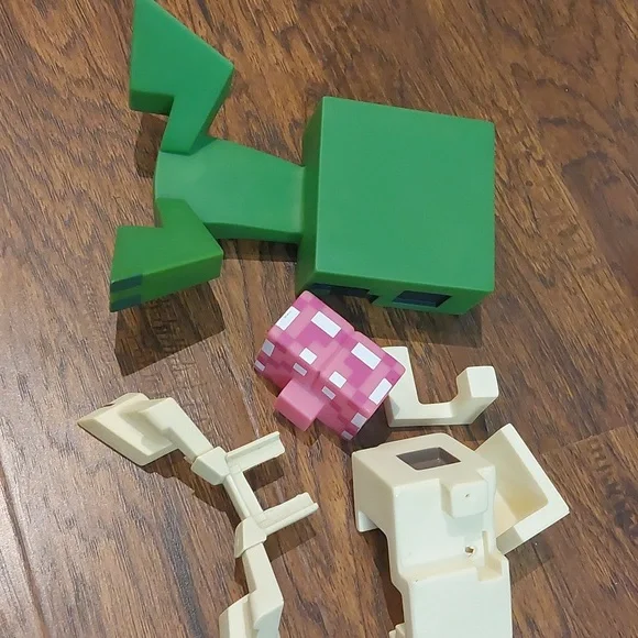 Minecraft bundle - Picture 6 of 7